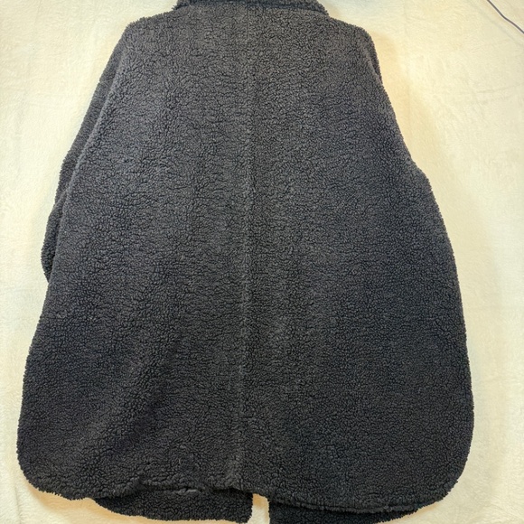 Missguided Teddy Shacket Womens Size 12 Black Full Button Cozy Cabincore - Picture 8 of 9